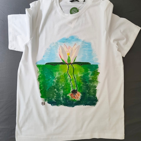 Weißes T-Shirt mit Wasserlilie-Motiv handgemalt Größe L