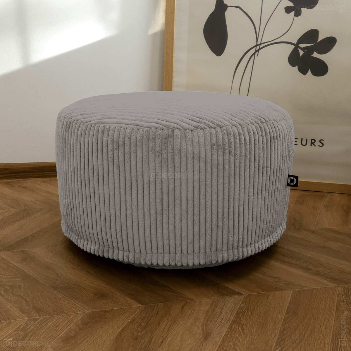 Sitzsack rund aus Cord Farbe Grau als Fußhocker für Erwachsene oder Sitzhocker für Kinder.