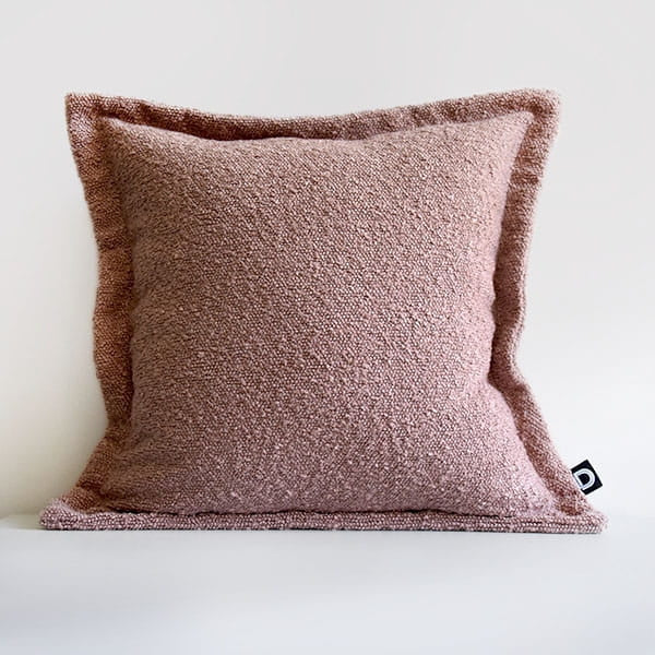 Kissen Boucle Rosa mit Rand