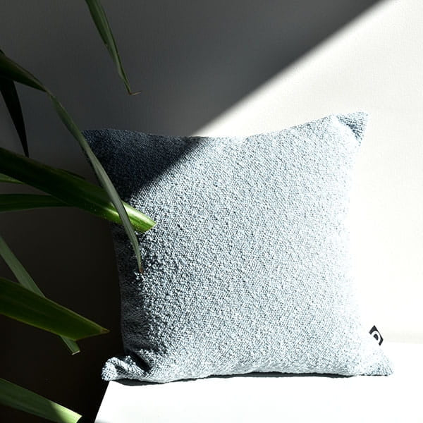 Kissen Boucle Hellblau