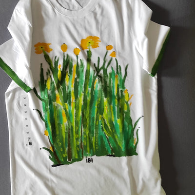 Handbemaltes T-Shirt Blumenwiese