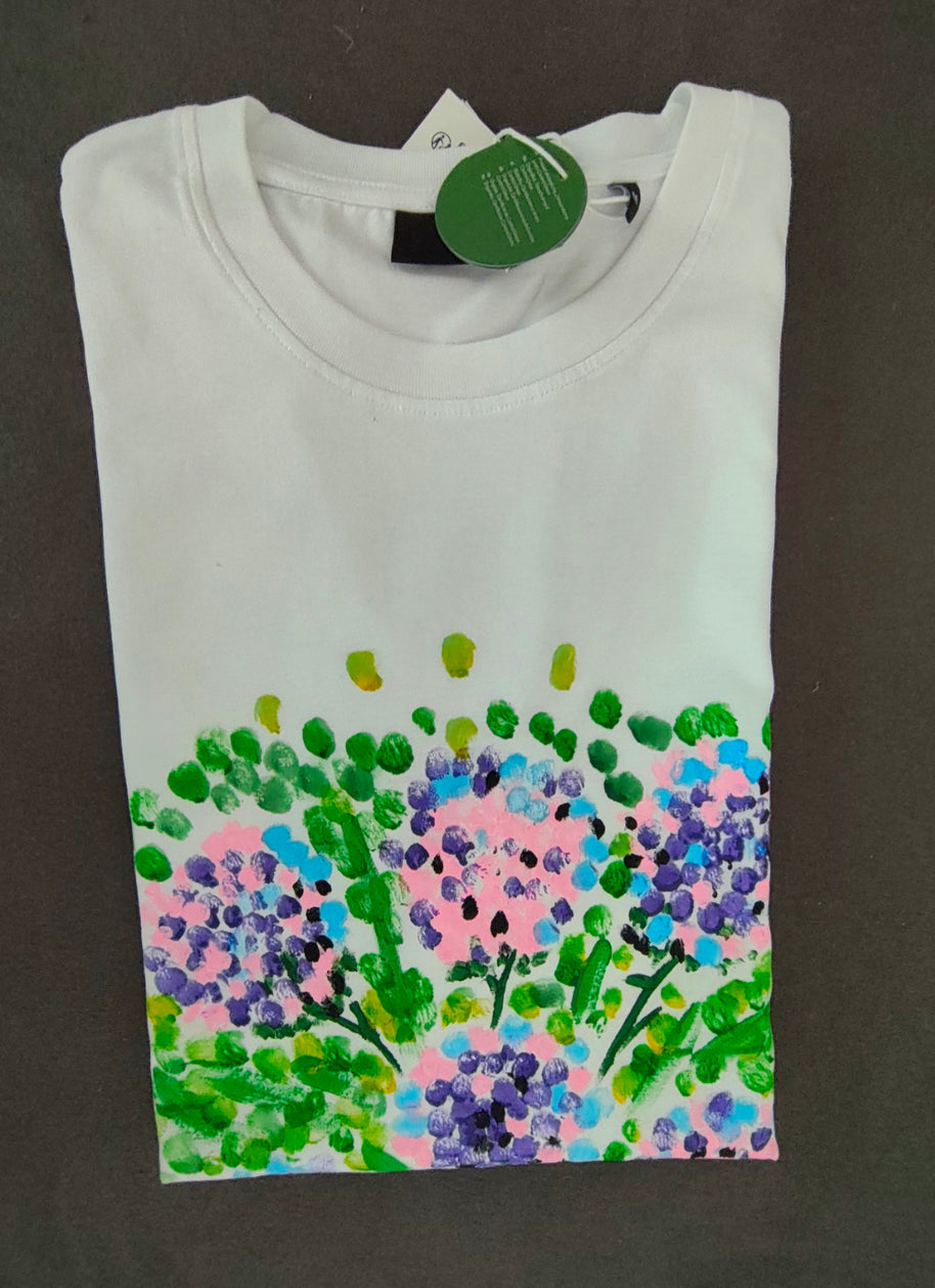 Handgemaltes T-Shirt Floral Monika Ibi Wien