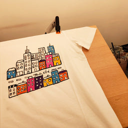 Handbemaltes T-Shirt Bilderbuch die Entstehung