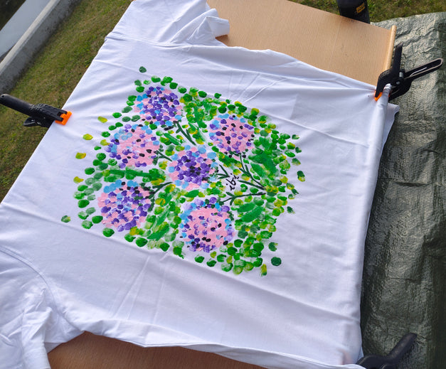 T-Shirt Blumen handmalerei Monika Ibi