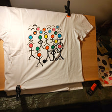 Handbemaltes T-Shirt Happy People