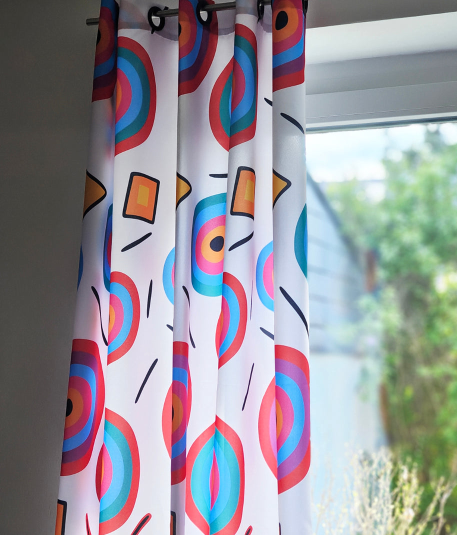 Vorhänge bunte große Kreise und geometrische Formen Monika Ibi Design