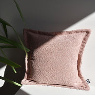 Kissen Boucle Rosa mit Rand