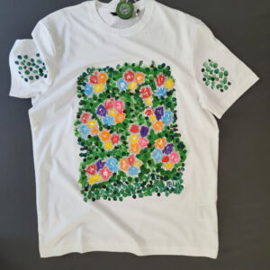 Buntes, handgemaltes T-Shirt mit Blumen Größe M Wien